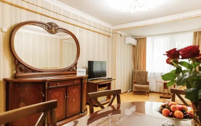Трёхкомнатная квартира в центре для 9 человек — фото 1
