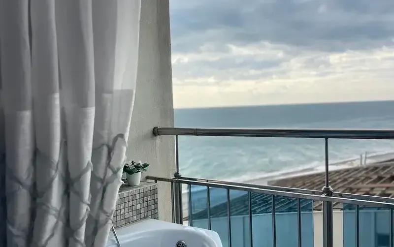 Апартаменты с видом на море — фото 3