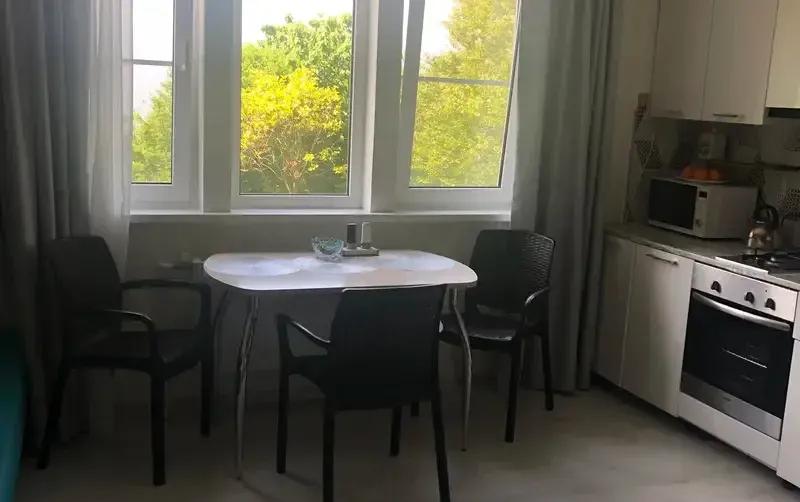 Дом в лесу у моря