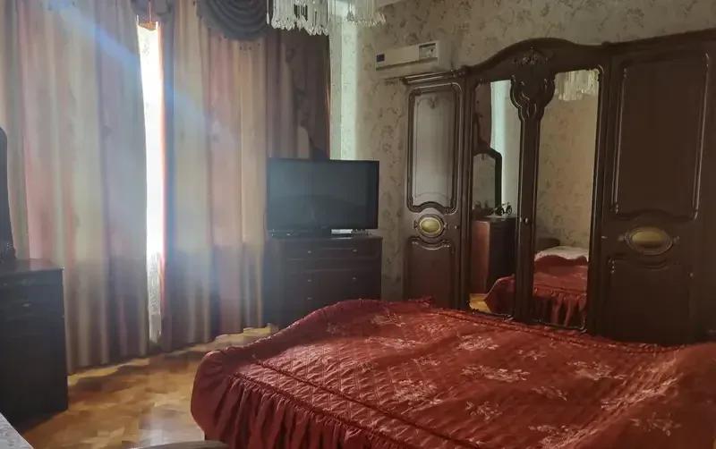 Дом на 12 человек в центре, 10 мин от центр. пляжа — фото 1