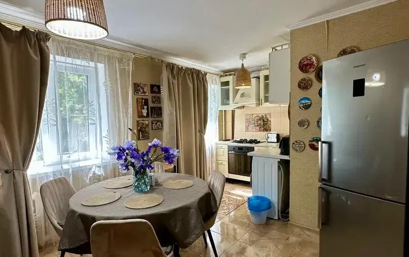 Двухкомнатная квартира у моря — фото 3