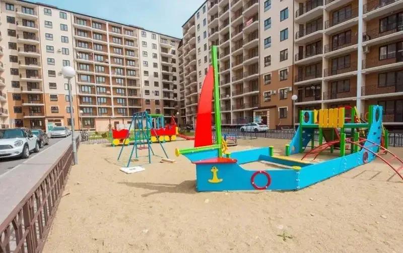 Просторная однокомнатная квартира у моря — фото 3