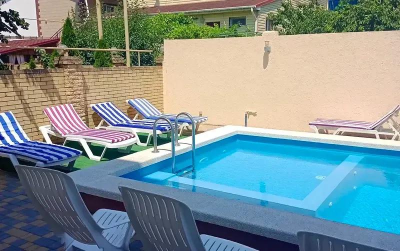 Гостевой дом «Уютная 9» с бассейном — фото 4