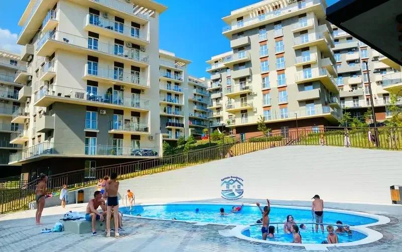 Двухкомнатная квартира с видом на море