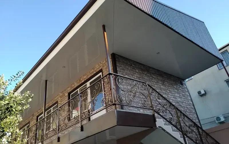 Домик для гостей на Богдана Хмельницкого