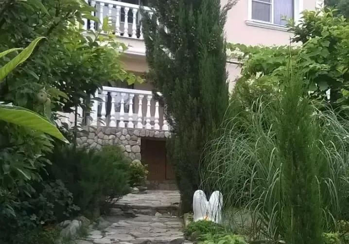 Частный дом «Альпийская горка»