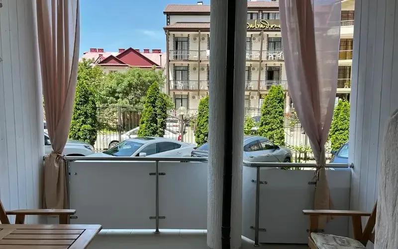Студия с террасой на Толстом мысе — фото 3