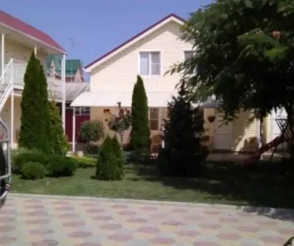 Частный дом «Лазурный»