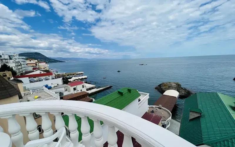 Отель «Laguna»
