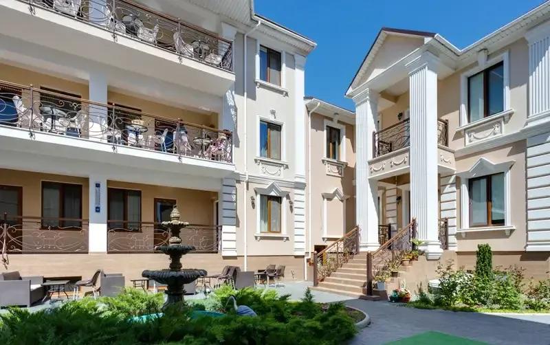 Zlata Guest House (Гостевой дом «Злата»)